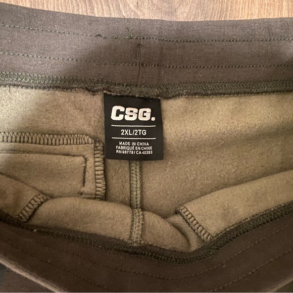 Champs Sporting Goods (CSG) Fleece Jogger Pants in Camo, Size XXL - Picture 2 of 3